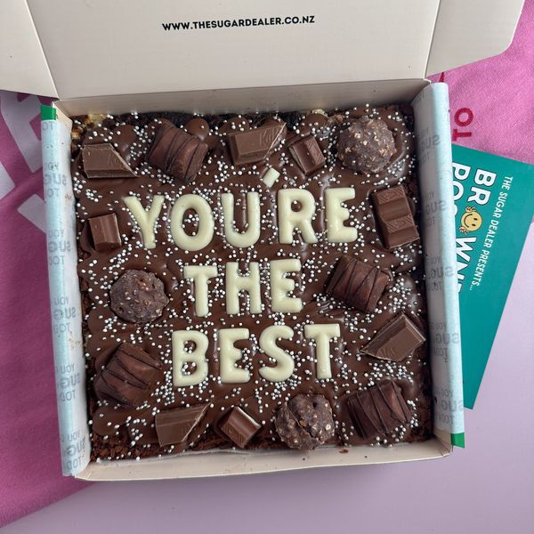 A simple brownie with a thank-you message